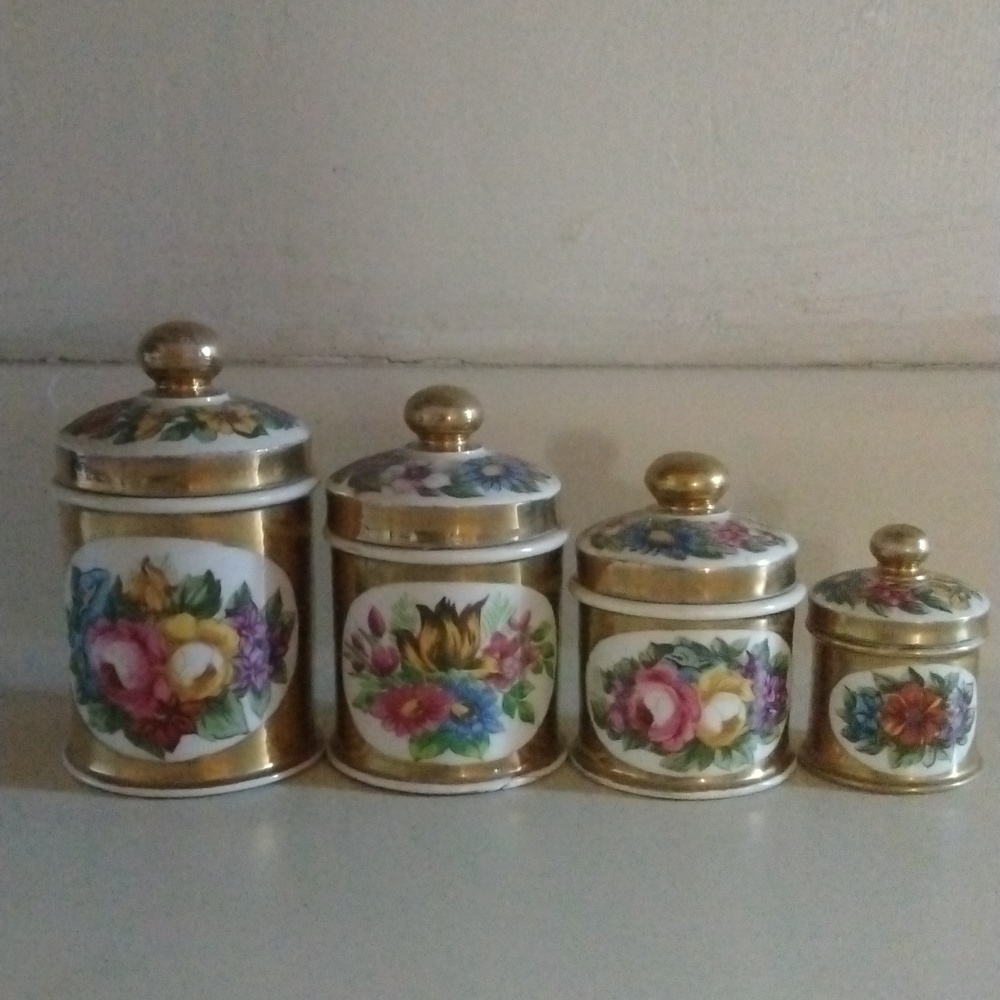Antique small container 4 sets